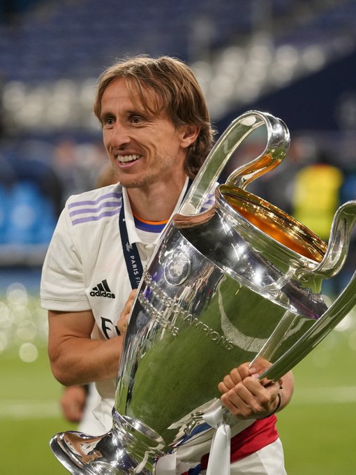 魏翊东：我和谢晖合影是在J联赛现场，被捏造成他要执教国安