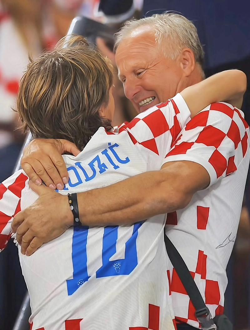 布伦森赛后调侃，若任市长将放任偷哈特手表者