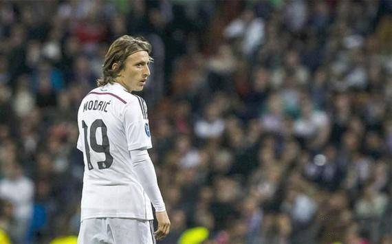 青训小将关键传球助攻