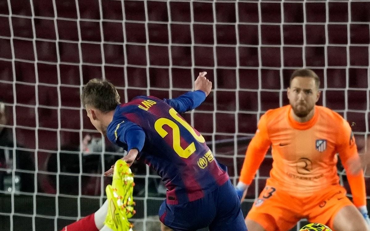 中场球员的职责是什么？