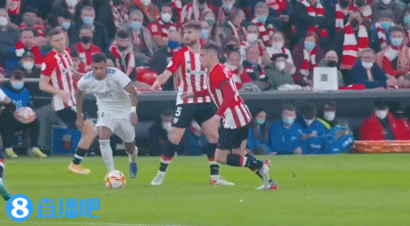 自复出以来伦纳德在场快船赢21分，不在场输56分